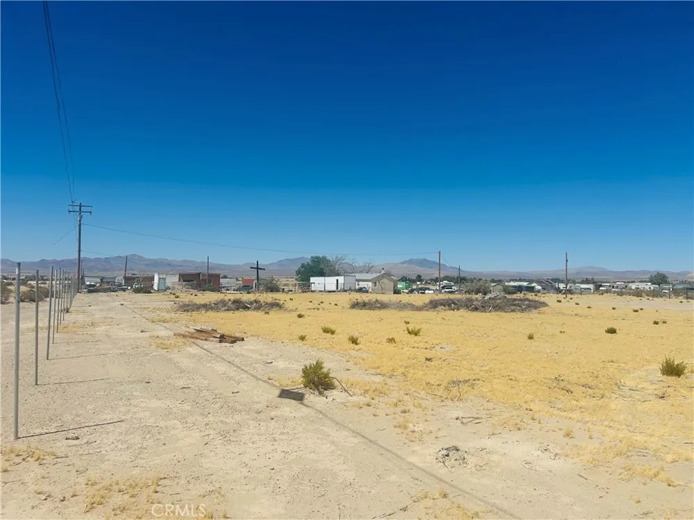 33812 Sunset Lucerne Valley, CA 92356