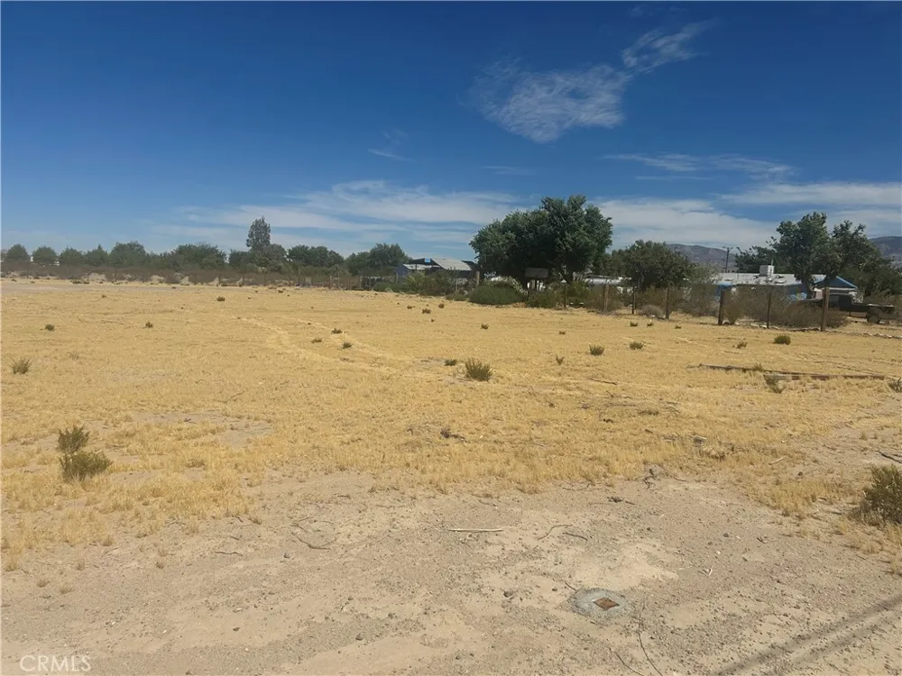 33812 Sunset Lucerne Valley, CA 92356