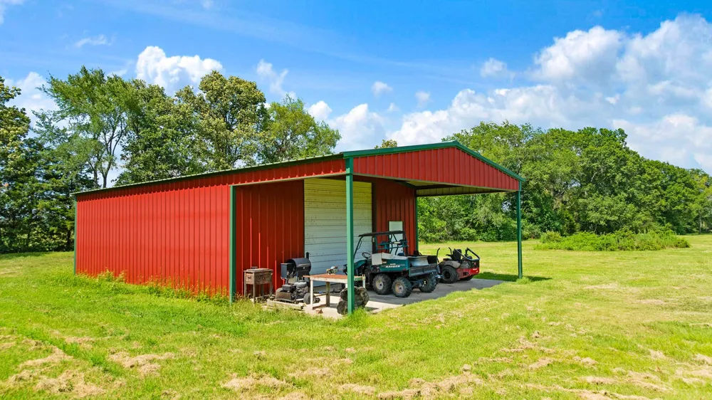 1005 Us-82 Blossom, TX 75416