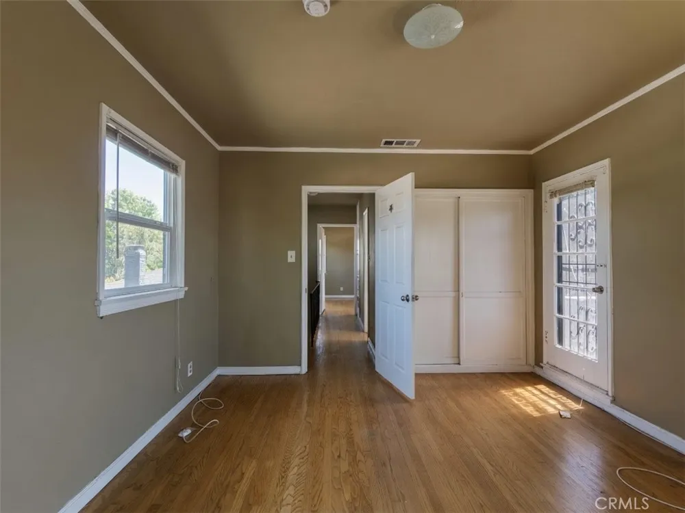 3907 Edgehill Drive Leimert Park, CA 90008