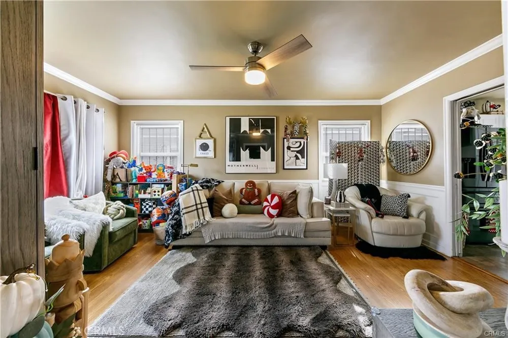 3907 Edgehill Drive Leimert Park, CA 90008