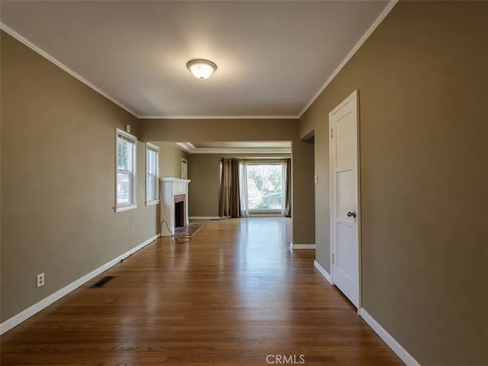 3907 Edgehill Drive Leimert Park, CA 90008