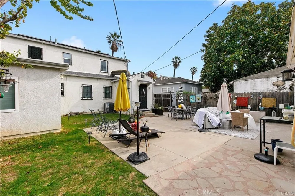 3907 Edgehill Drive Leimert Park, CA 90008