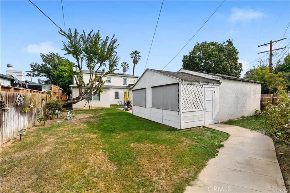 3907 Edgehill Drive Leimert Park, CA 90008