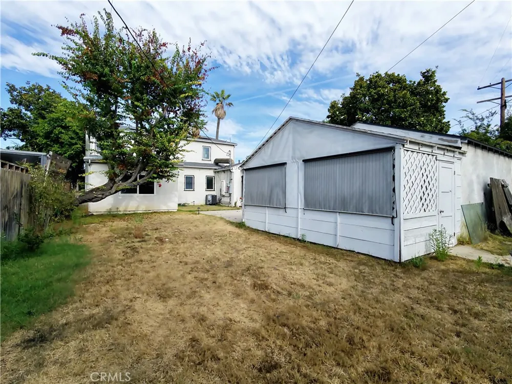 3907 Edgehill Drive Leimert Park, CA 90008