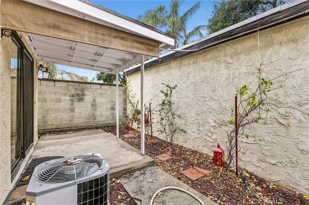 3963 Pennsylvania Avenue La Crescenta, CA 91214