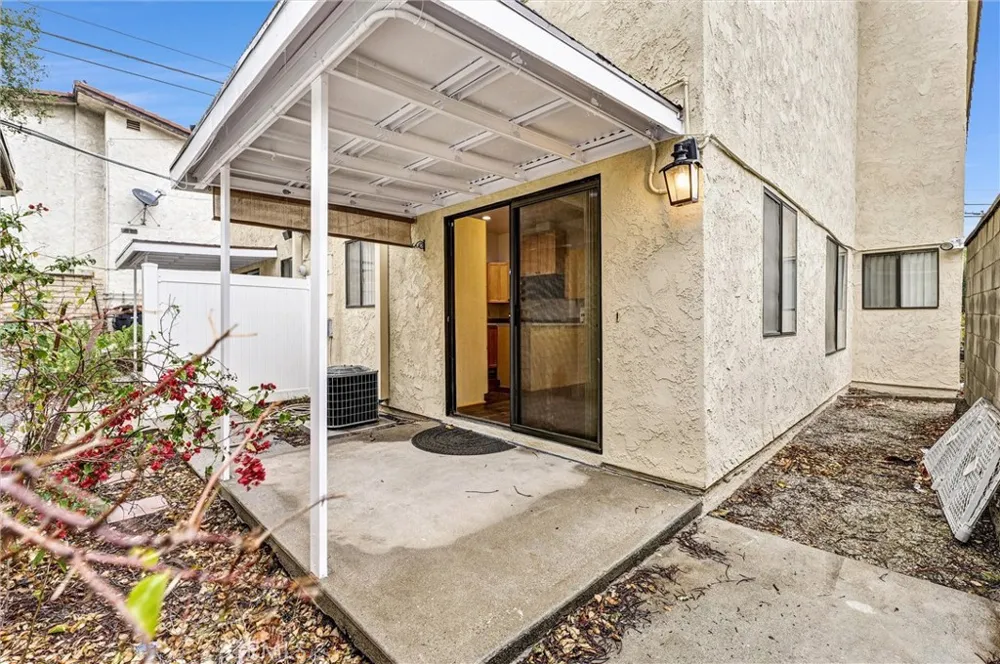 3963 Pennsylvania Avenue La Crescenta, CA 91214
