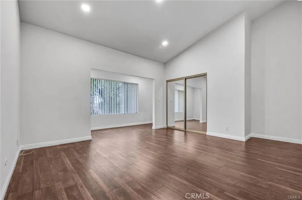 3963 Pennsylvania Avenue La Crescenta, CA 91214