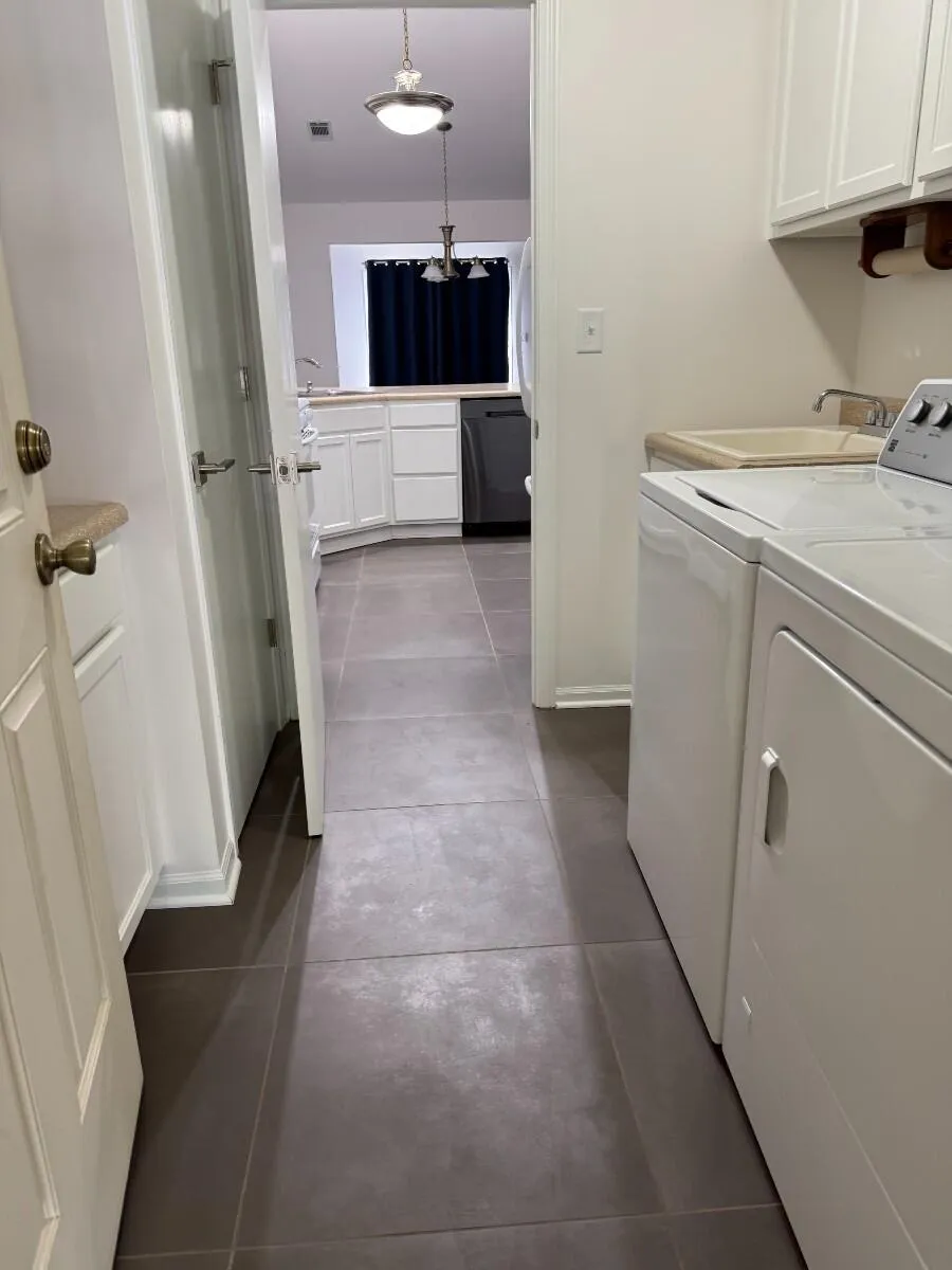 6418 Grosbeak Court Hobart, IN 46342