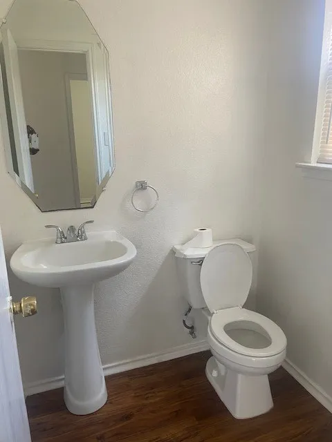 14860 Bell Manor Court Balch Springs, TX 75180