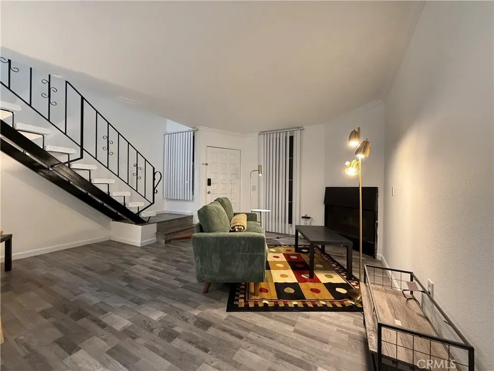 1463 Everton Place Riverside, CA 92507
