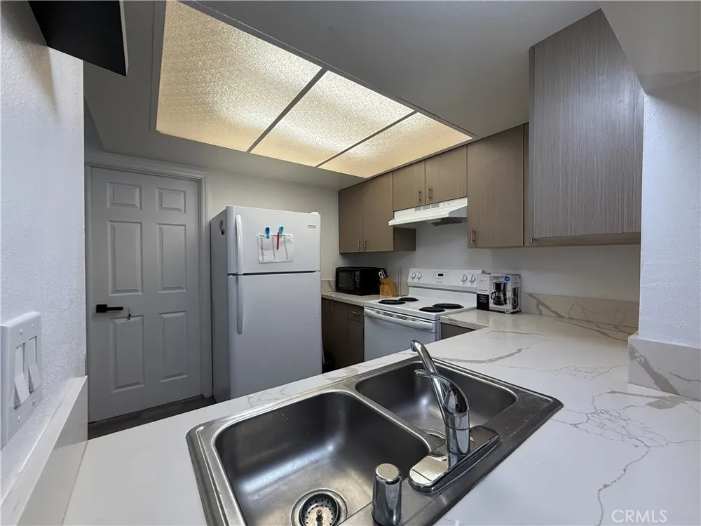 1463 Everton Place Riverside, CA 92507