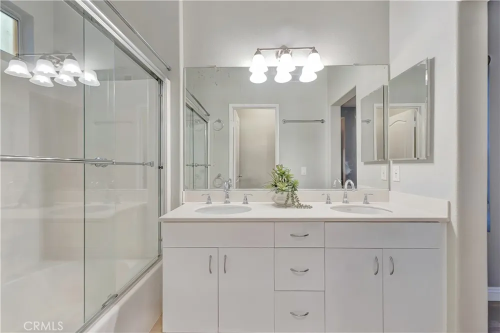 187 Montana Del Lago Rancho Santa Margarita, CA 92688