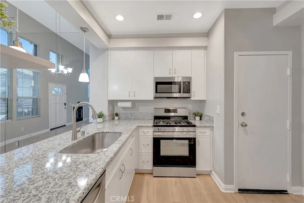 187 Montana Del Lago Rancho Santa Margarita, CA 92688