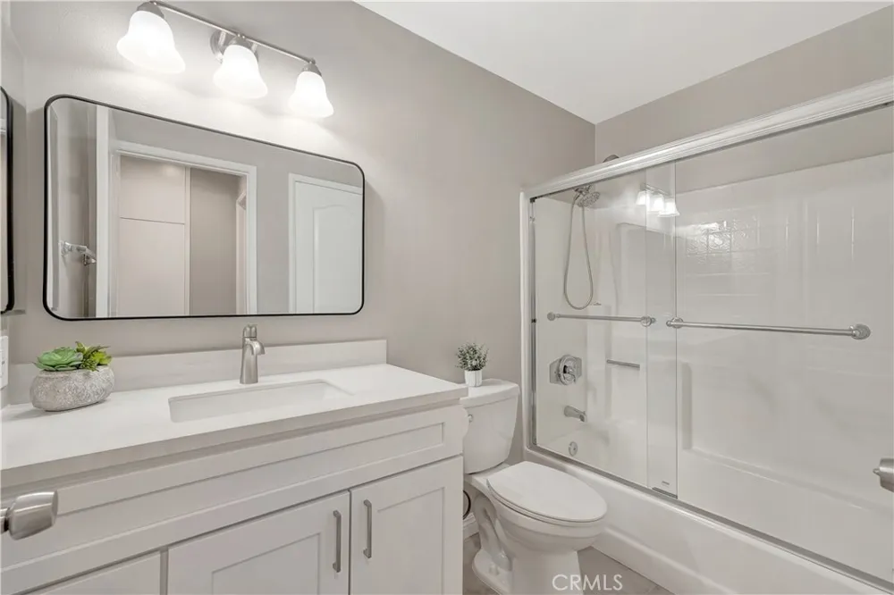 187 Montana Del Lago Rancho Santa Margarita, CA 92688