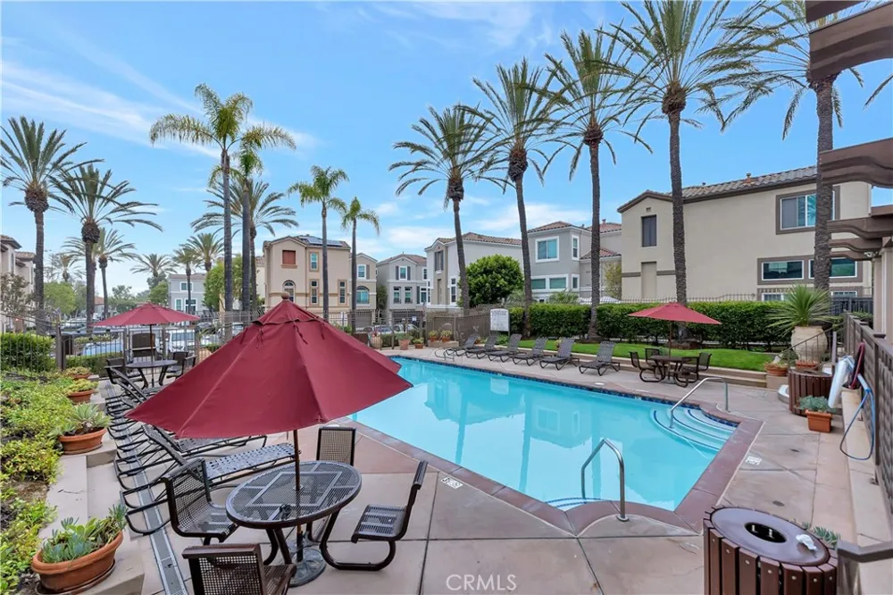 187 Montana Del Lago Rancho Santa Margarita, CA 92688
