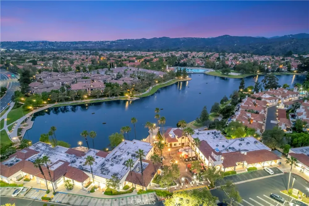 187 Montana Del Lago Rancho Santa Margarita, CA 92688