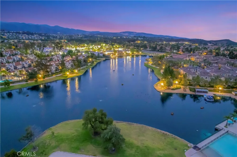 187 Montana Del Lago Rancho Santa Margarita, CA 92688