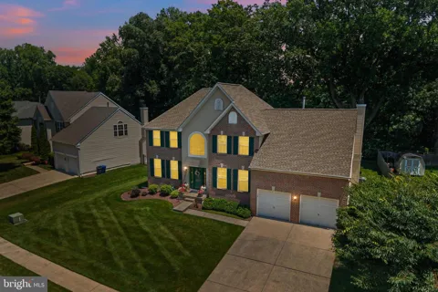 51 CREEKWOOD DRIVE