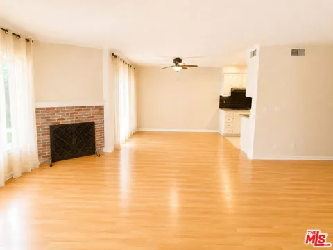 5870 Green Valley Circle #129