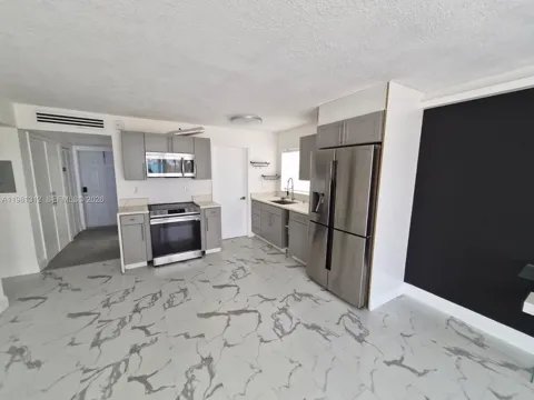 16410 Miami Dr #304