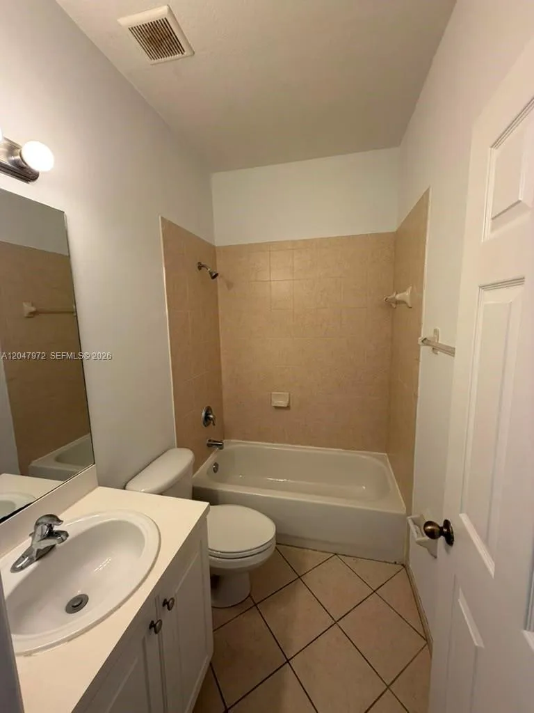9249 SW 227th St #8-22 Cutler Bay, FL 33190