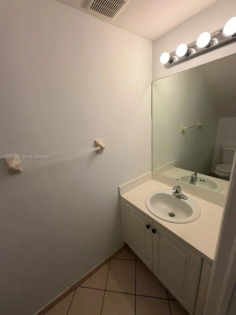 9249 SW 227th St #8-22 Cutler Bay, FL 33190
