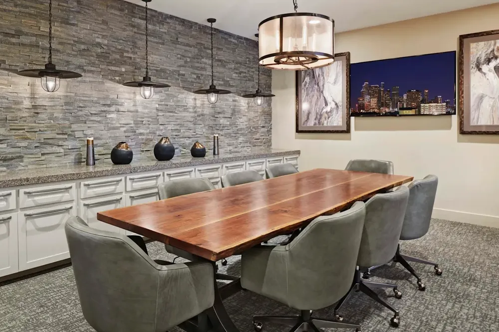 2727 Travis Street #624 Houston, TX 77006