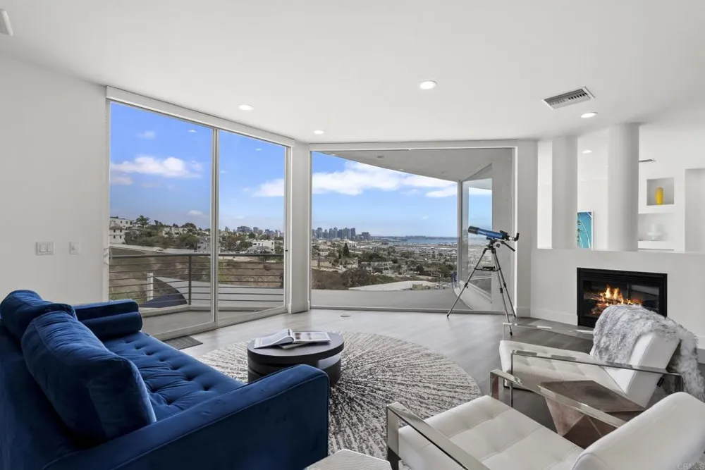 1777 Puterbaugh Street San Diego, CA 92103