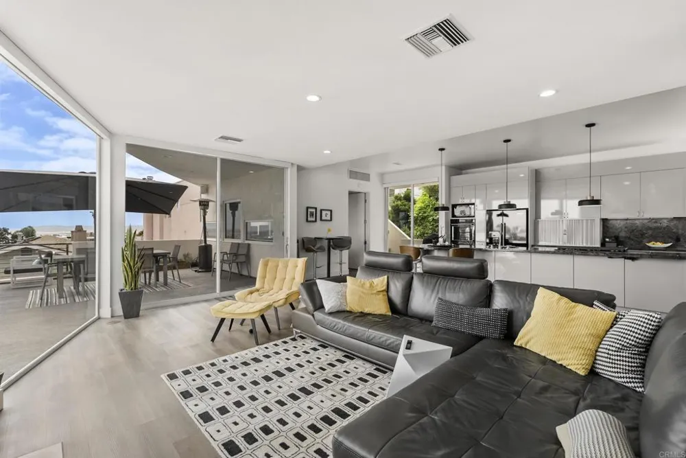 1777 Puterbaugh Street San Diego, CA 92103