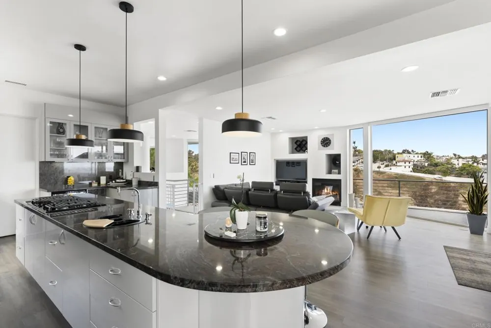 1777 Puterbaugh Street San Diego, CA 92103