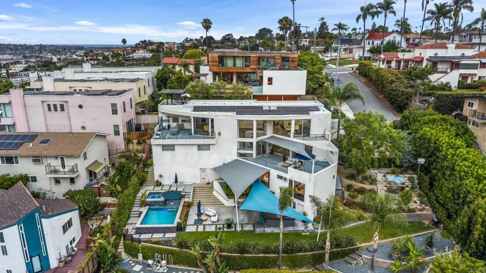 1777 Puterbaugh Street San Diego, CA 92103