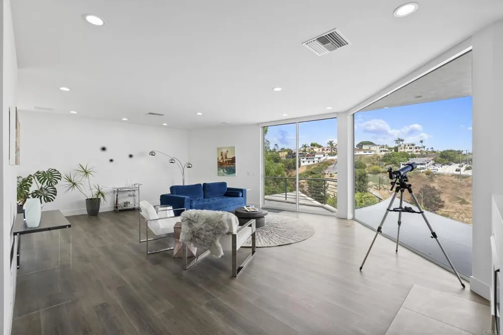 1777 Puterbaugh Street San Diego, CA 92103