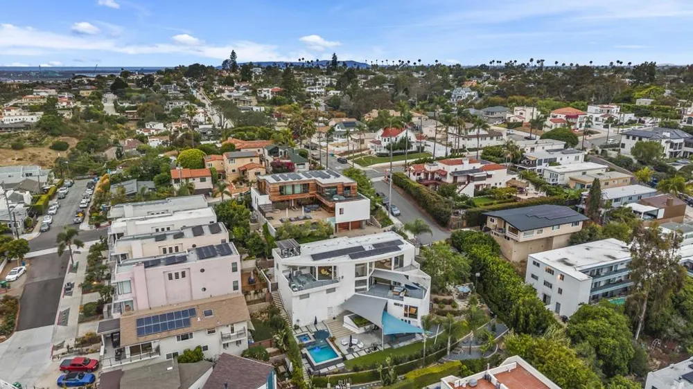 1777 Puterbaugh Street San Diego, CA 92103