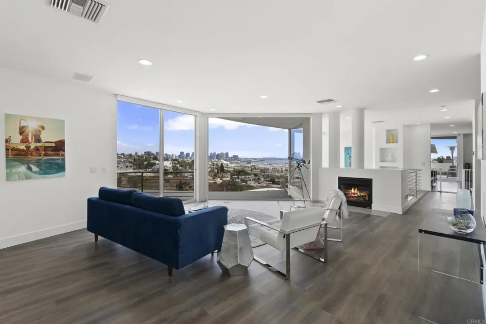 1777 Puterbaugh Street San Diego, CA 92103