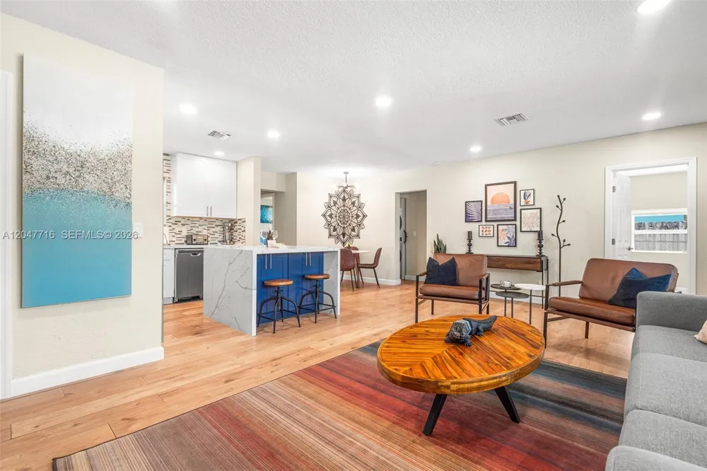 190 NE 21st St Boca Raton, FL 33431