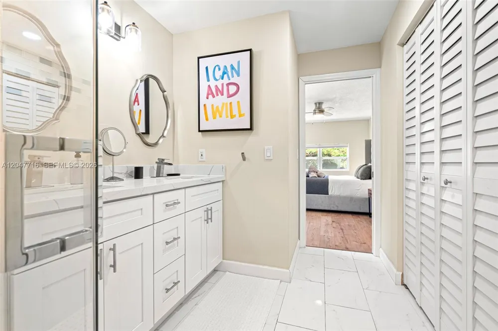 190 NE 21st St Boca Raton, FL 33431