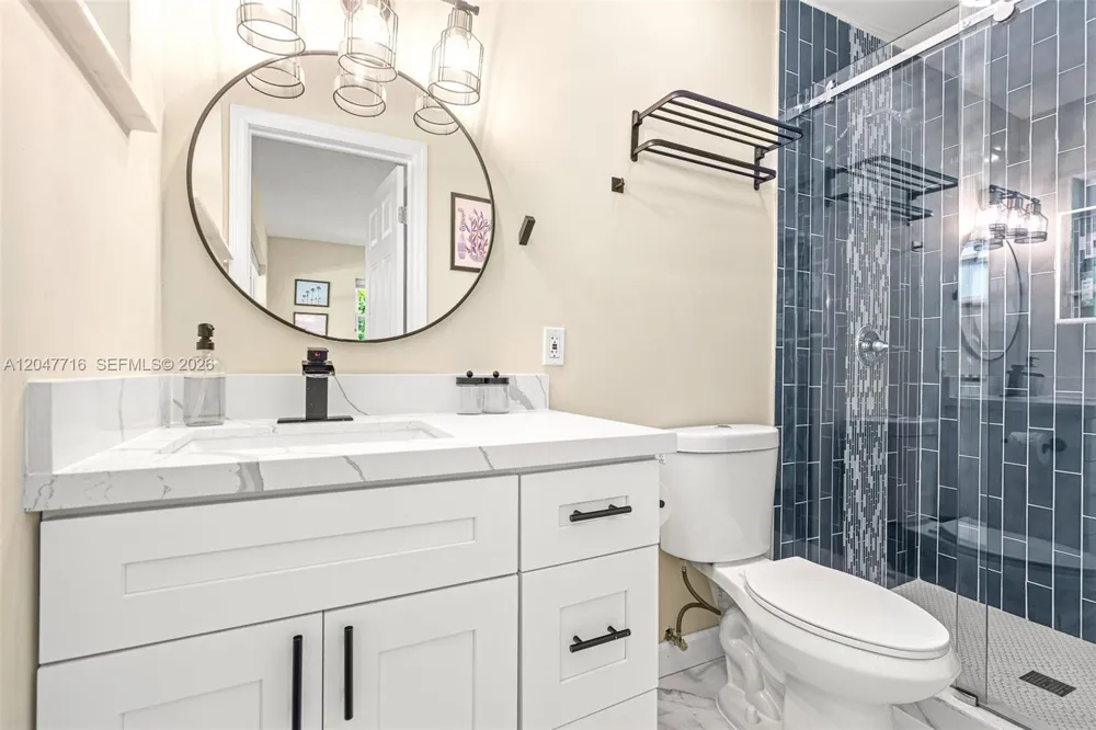 190 NE 21st St Boca Raton, FL 33431