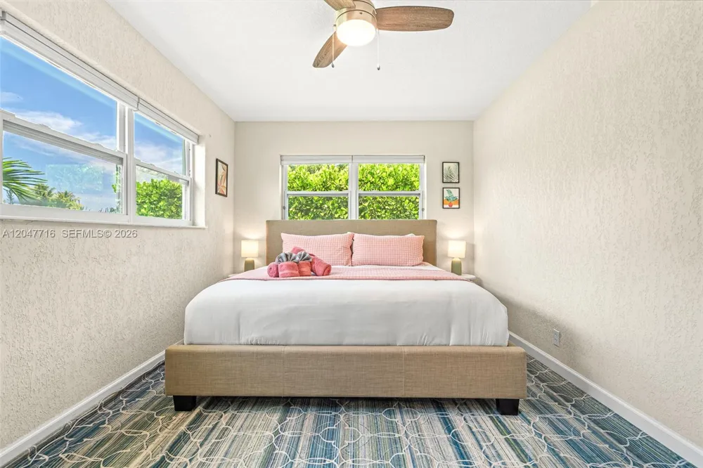 190 NE 21st St Boca Raton, FL 33431