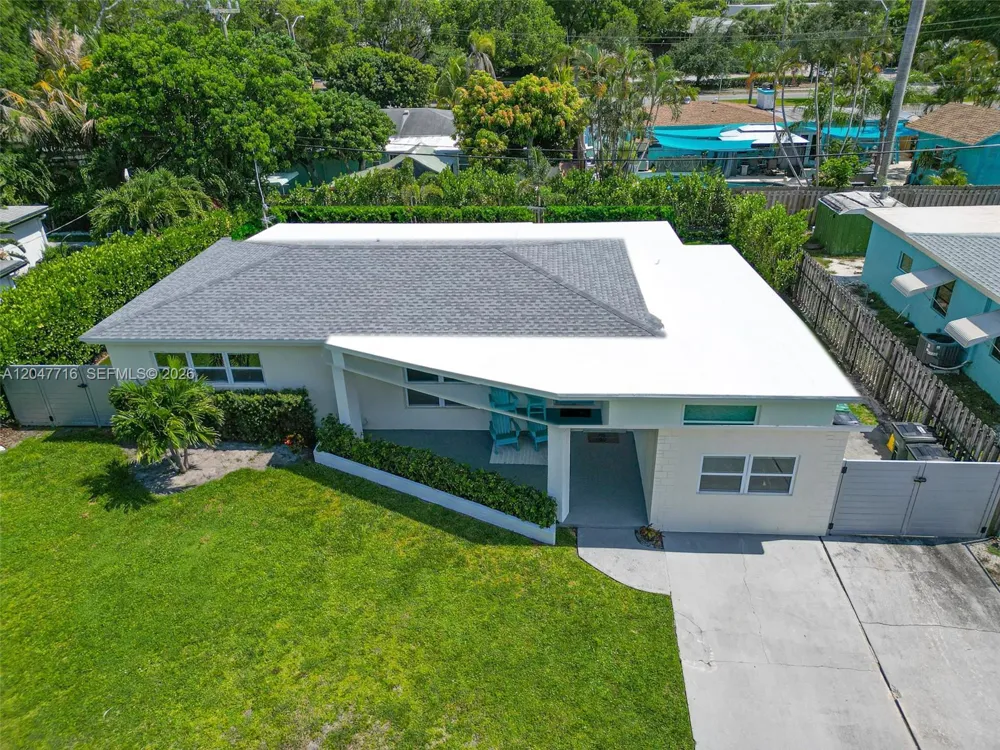 190 NE 21st St Boca Raton, FL 33431