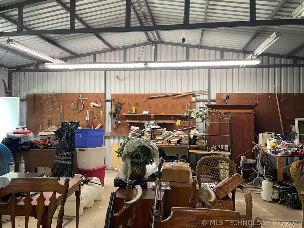 401 S Chickasaw Kingston, OK 73439