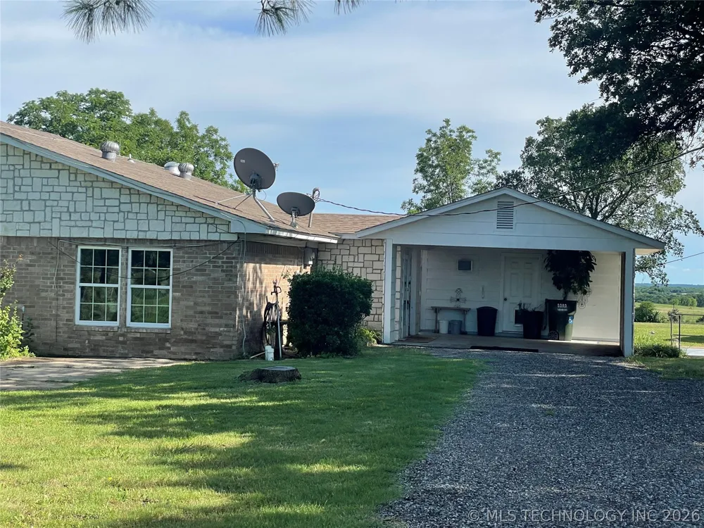 401 S Chickasaw Kingston, OK 73439