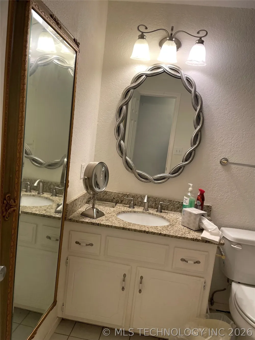 401 S Chickasaw Kingston, OK 73439