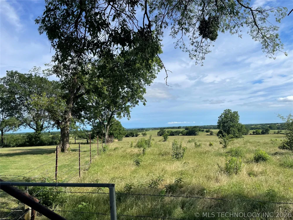 401 S Chickasaw Kingston, OK 73439