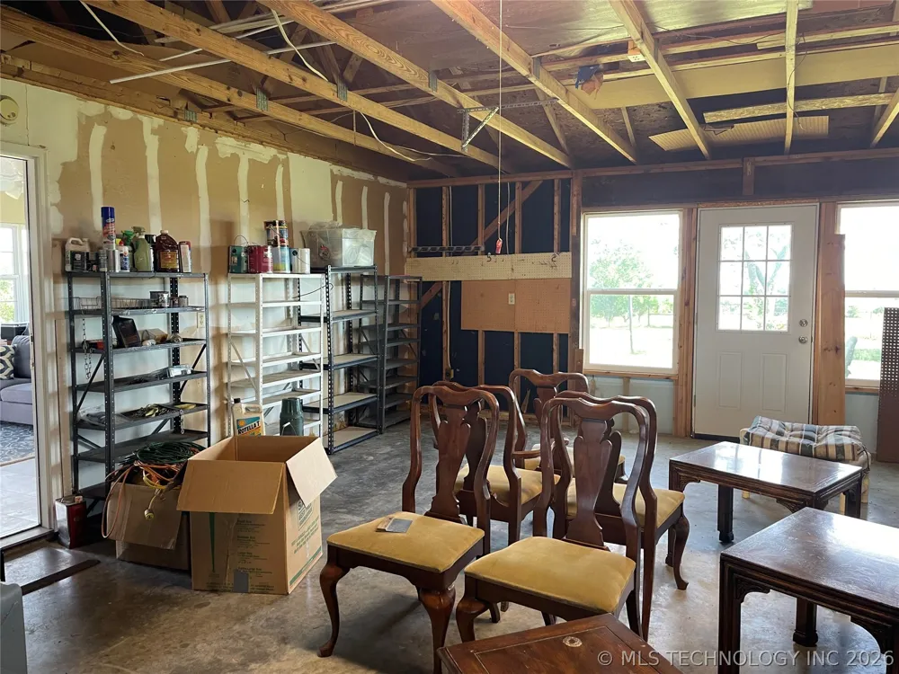 401 S Chickasaw Kingston, OK 73439