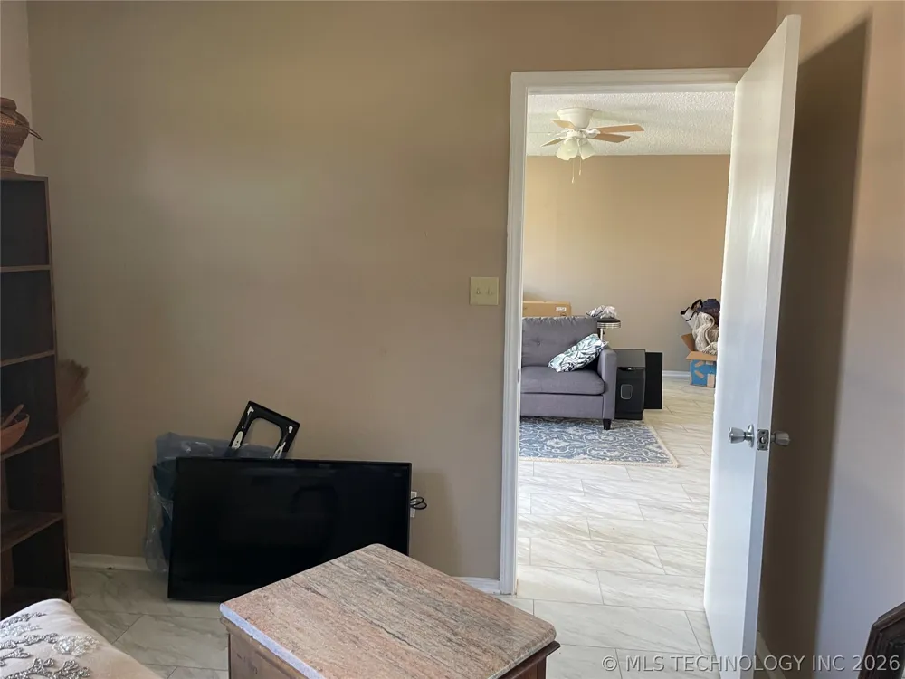 401 S Chickasaw Kingston, OK 73439