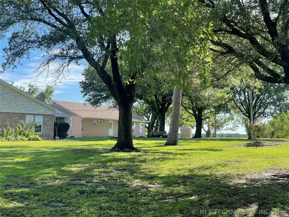 401 S Chickasaw Kingston, OK 73439