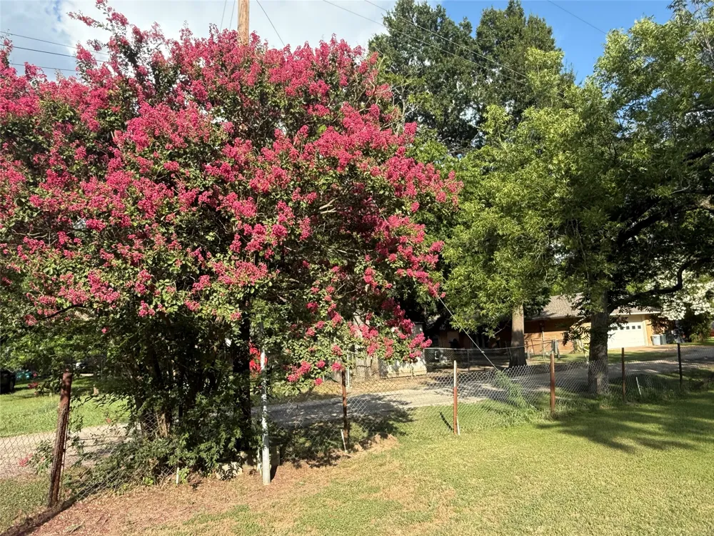 601 SW 2nd Street Kerens, TX 75144