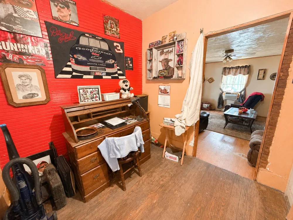 601 SW 2nd Street Kerens, TX 75144