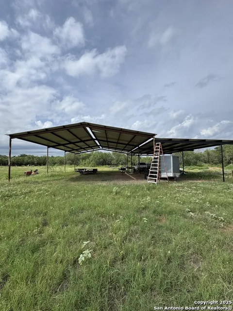 TBD E Gates Valley Poteet, TX 78065